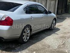 Nissan fuga