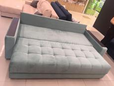 Новый диван цвета Тиффани