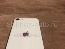 Продам iPhone Se 2020