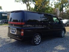 Nissan Elgrand