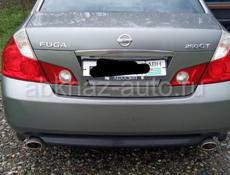 Nissan fuga