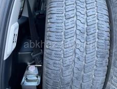 Goodyear wrangler sr-a 265/60/18