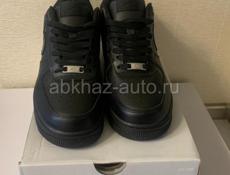 Кроссовки Nike Air Force 1 luxe