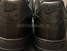 Кроссовки Nike Air Force 1 luxe