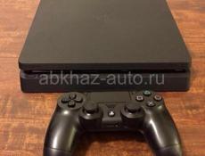 Продаю ps4 slim 1tb.