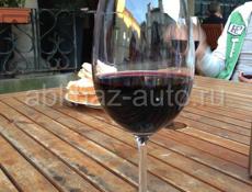Чёрное  вино из Саперави и Ахардан 