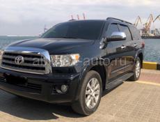 Toyota Sequoia