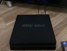 Продаю PlayStation 4