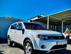 Mitsubishi Outlander XL