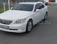 Lexus LS