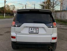 Mitsubishi Outlander XL