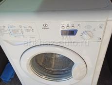 Стиральная машина Indesit 6 кг