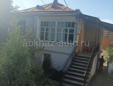 Шикарный дом с участком в 6 соток по проспекту Ардзинба 