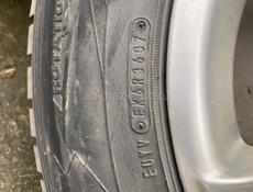 Продам колеса, диски с зимней резиной 215/70 R16 