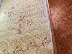 Продаю мебель б/у кровать ,тумбочки ,трельяж ,пуфик,шифанер15 тыс за все 