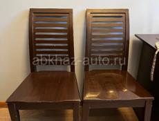 4 деревянных стула 