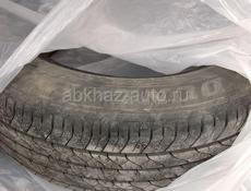 Продаю две шины Dunlop . 235,55,18. В хорошем состоянии. Тел. 707-88-22