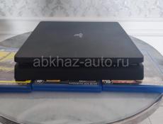 Продаю ps4 slim в отличном состоянии без проблем без дефектов в комплекте 2 геймпада 5 дисков и 9 игры на аккаунте 