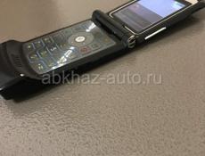 Motorola razer v3 