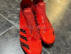 Продаю бутсы. Adidas predator 