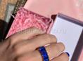 Стильное кольцо с фианитом синего цвета, змеёй и сердечком 