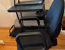 Продаётся компьторный столик со стулом за 6000 рублей  звонить +79409930834