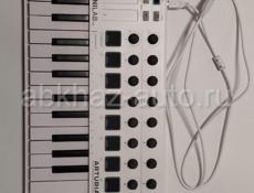MIDI клавиатура Arturia Minilab MKII