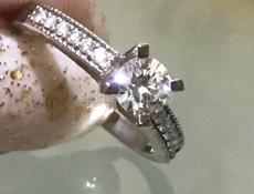 Бриллиантовое импортное кольцо. Белое золото 750
