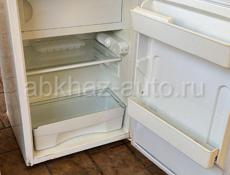 Два мини холодильника 2000