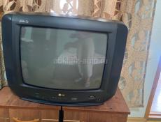 Продаю телевизоры по 1500 р , три телевизора 