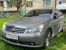 Infiniti M35