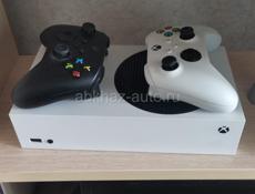 Xbox SERIES S + второй оригинальный геймпад