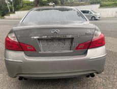 Infiniti M35