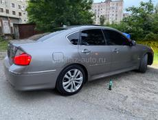 Infiniti M35