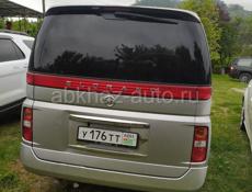 Nissan Elgrand