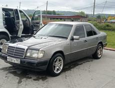 Mercedes-Benz 124