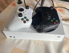 Xbox Series S 2 джостика