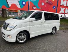 Nissan Elgrand