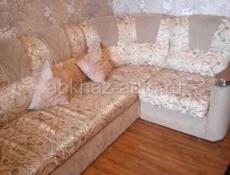 Продается диван угловой с креслом в хорошем состоянии 