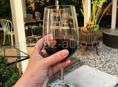 Чёрное сухое вино 🍷 из винограда саперави и Одесса по 200р за литр ..Хозяйн звонит по этому номеру телефона 9672901