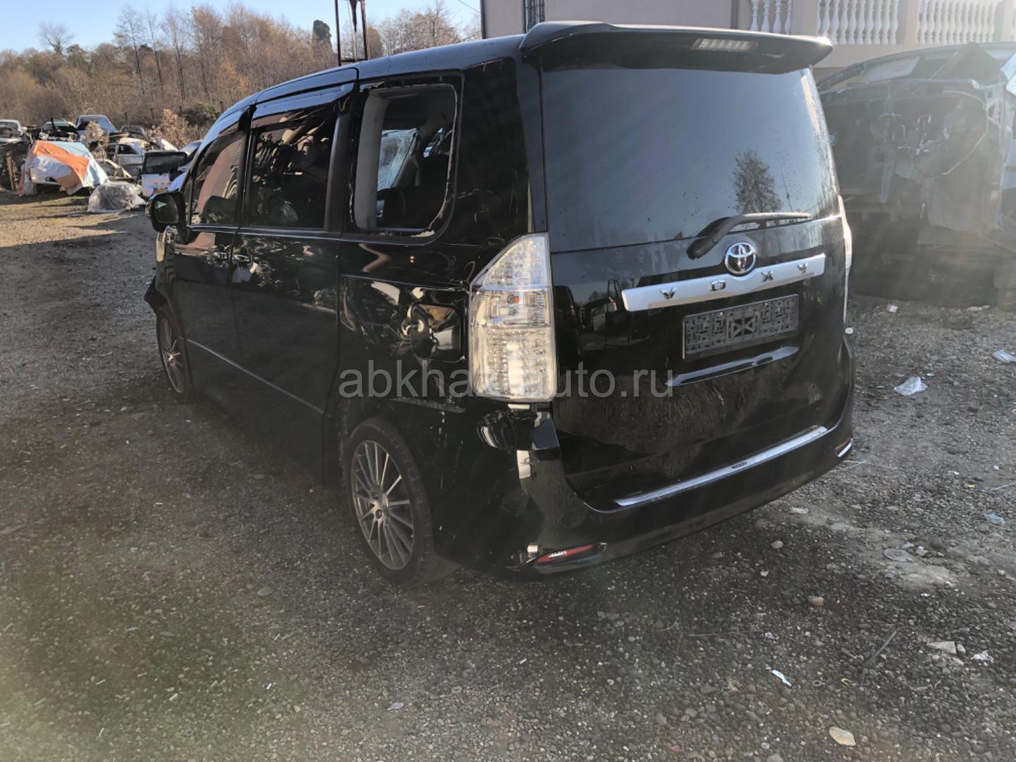 toyota noah 2001 2007