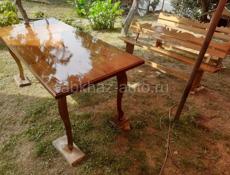 В наличии один стол с двумя лавочками размер 200х85 цена 30.000