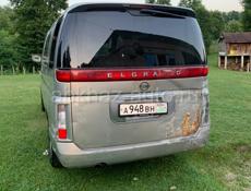 Nissan Elgrand