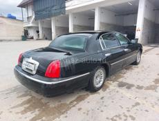 Lincoln Town Car