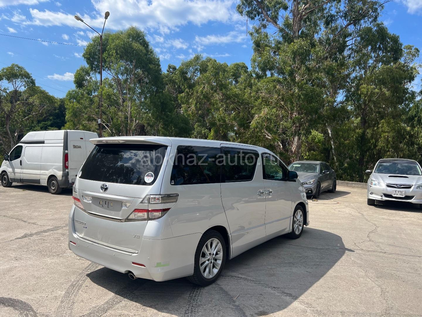 Toyota Vellfire 2008 Абхазия