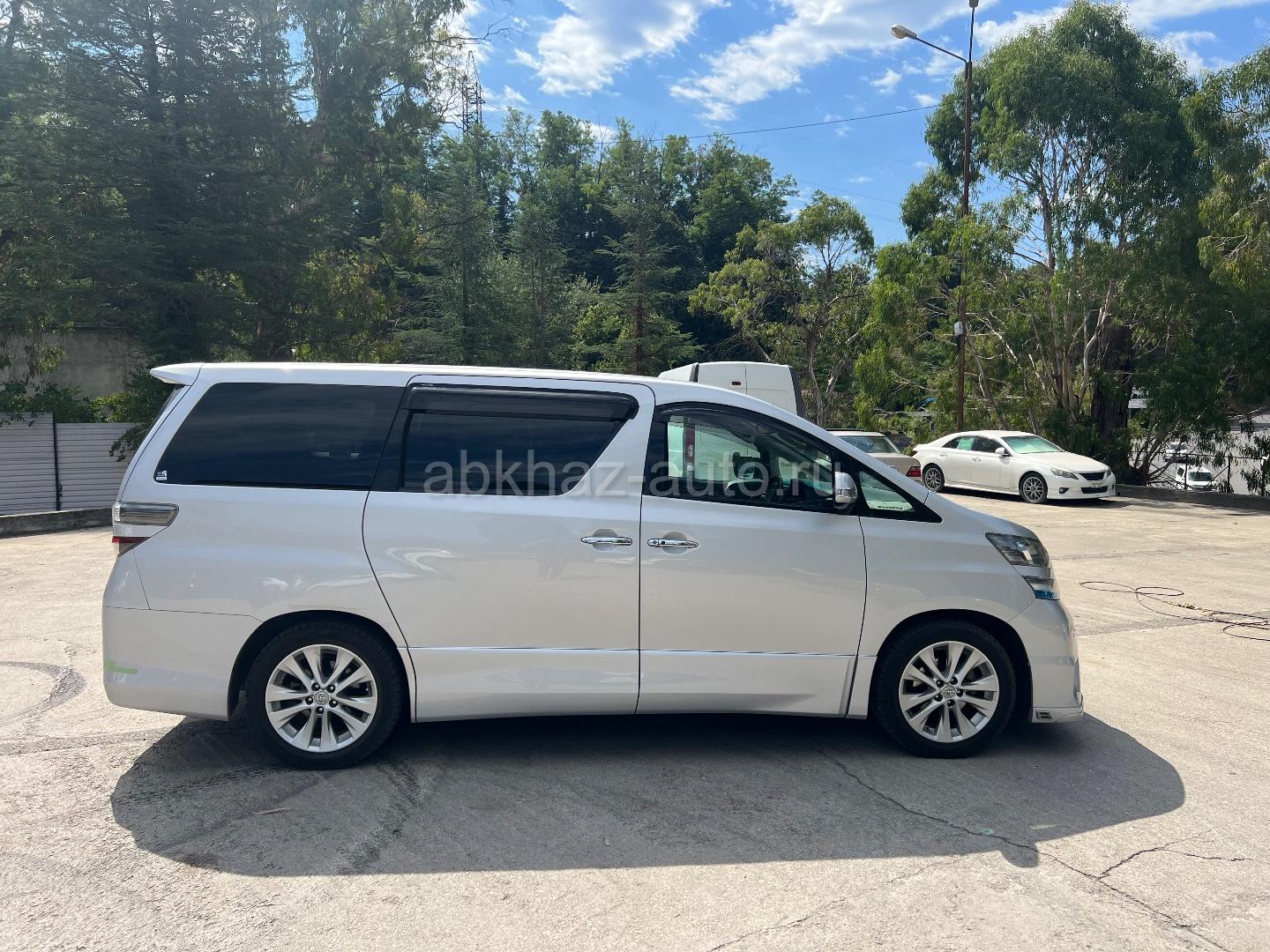 Toyota Vellfire 2008 Абхазия