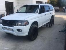 Mitsubishi Montero