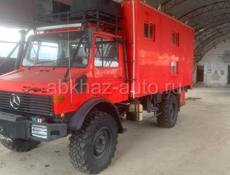 Mercedes-Benz 100-Series