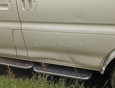 Mitsubishi L 400
