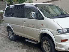 Mitsubishi L 400
